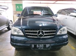 Jual Mercedes-Benz M-Class ML 320 2002 1