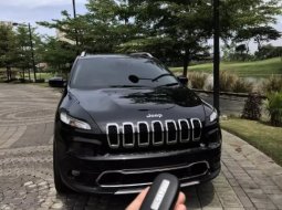 Jual Mobil Jeep Cherokee Limited 2017 1