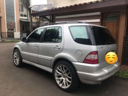 2000 Mercedes-Benz 320 dijual 4