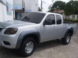 Mazda BT-50 2.5 D Pickup 2011 Abu-abu 2