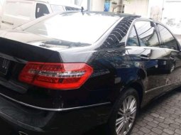 Mercedes-Benz 300 () 2010 kondisi terawat 3