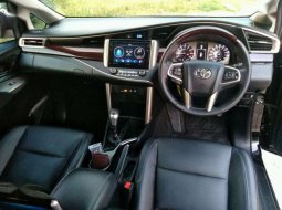Toyota Kijang Innova (Venturer) 2018 kondisi terawat 2