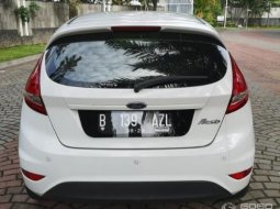 Jual Ford Fiesta 1.5 NA 2011 4