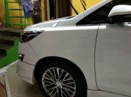 2018 Toyota Kijang Innova dijual 3