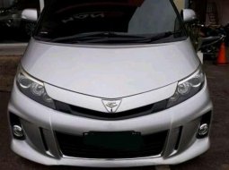 2013 Toyota Estima dijual 8