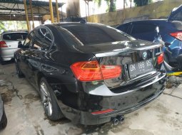 Jual mobil BMW 3 Series 328i 2014 4