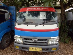 Jual Mobil Hino Dutro 2013 1