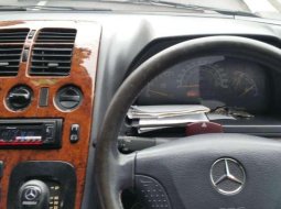 2002 Mercedes-Benz Viano dijual 2