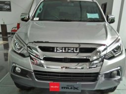 Isuzu MU-X 2017 terbaik 4