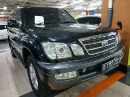 Jual mobil Toyota Land Cruiser V8 4.7 2004 2