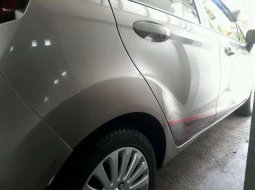 2011 Ford Fiesta dijual 6