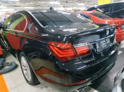 Jual mobil BMW 7 Series 730Li 2013 4