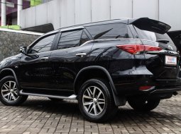 Jual Toyota Fortuner SRZ 2016 3