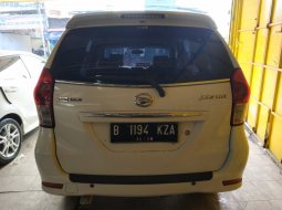 Jual mobil Daihatsu Xenia R 2013 3