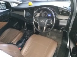Jual mobil Toyota Kijang Innova 2.0 G 2016 5