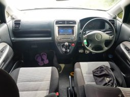 Jual Mobil Honda Stream 1.7 3 2007 5