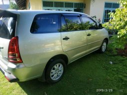 Toyota Kijang Innova 2008 terbaik 5