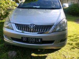 Toyota Kijang Innova 2008 terbaik 4