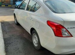 Nissan Almera () 2013 kondisi terawat 3