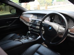 Jual Mobil BMW 5 Series 520i 2012  2