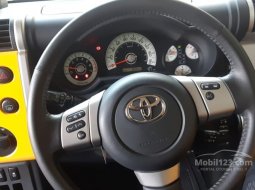 Toyota FJ Cruiser  2012 harga murah 5
