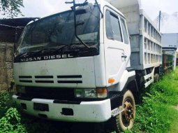 Nissan UD Truck 2005 dijual 3