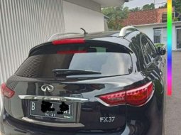 2012 Infiniti FX dijual 4