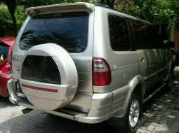 Isuzu Panther GRAND TOURING 2012 Silver 6