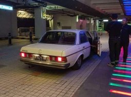 Mercedes-Benz 230E (2.3 Manual) 1980 kondisi terawat 3