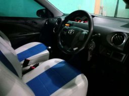 Toyota Etios 2013 dijual 5