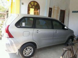 Daihatsu Xenia (R) 2014 kondisi terawat 3