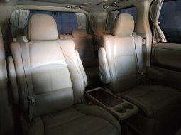 Jual Mobil Toyota Vellfire 2.4 NA 2010 5