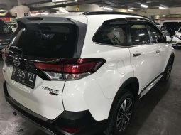 Daihatsu Terios R 2018 Putih 5