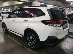Daihatsu Terios R 2018 Putih 1