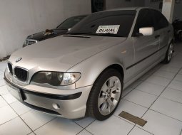 Jual BMW 3 Series 318i 2004 2