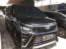 2017 Toyota Voxy dijual 7