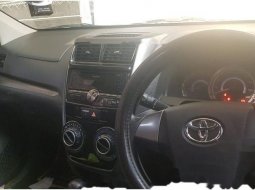 Toyota Veloz () 2017 kondisi terawat 4