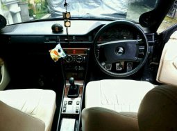 Mercedes-Benz 300E 1989 dijual 2