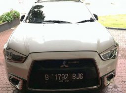 2012 Mitsubishi Outlander dijual 4