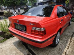 Jual BMW 3 Series 318i 1993 4