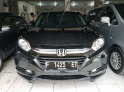 Jual Honda HR-V E Prestige 2015 1