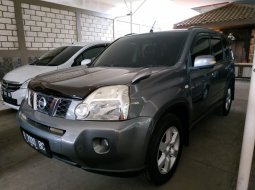 Jual mobil Nissan X-Trail 2.5 ST 2009 1