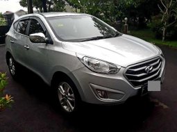 Hyundai Tucson  2012 Silver 2