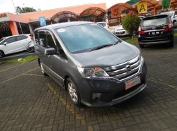 Jual Mobil Nissan Serena Highway Star 2013  1