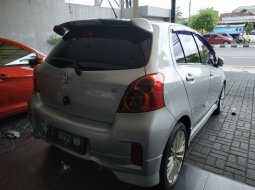 Jual Toyota Yaris E 2012 5