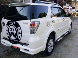 Daihatsu Terios (TX ADVENTURE) 2013 kondisi terawat 5