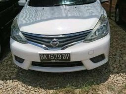 Nissan Grand Livina SV 2014 Putih 4