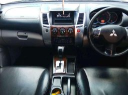 2011 Mitsubishi Pajero dijual 7