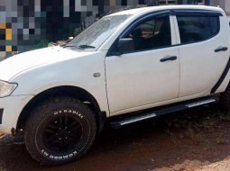 Mitsubishi Triton  2012 Putih 3