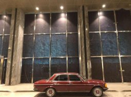 Mercedes-Benz 200E (2.0 Manual) 2019 kondisi terawat 8